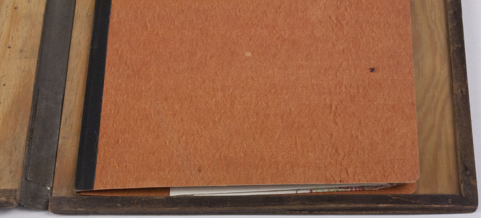 Named (!) Wooden map plotting board Panzer-Brigade 107 KDR. (Battle of Overloon and Market Garden) – RARE — image 25