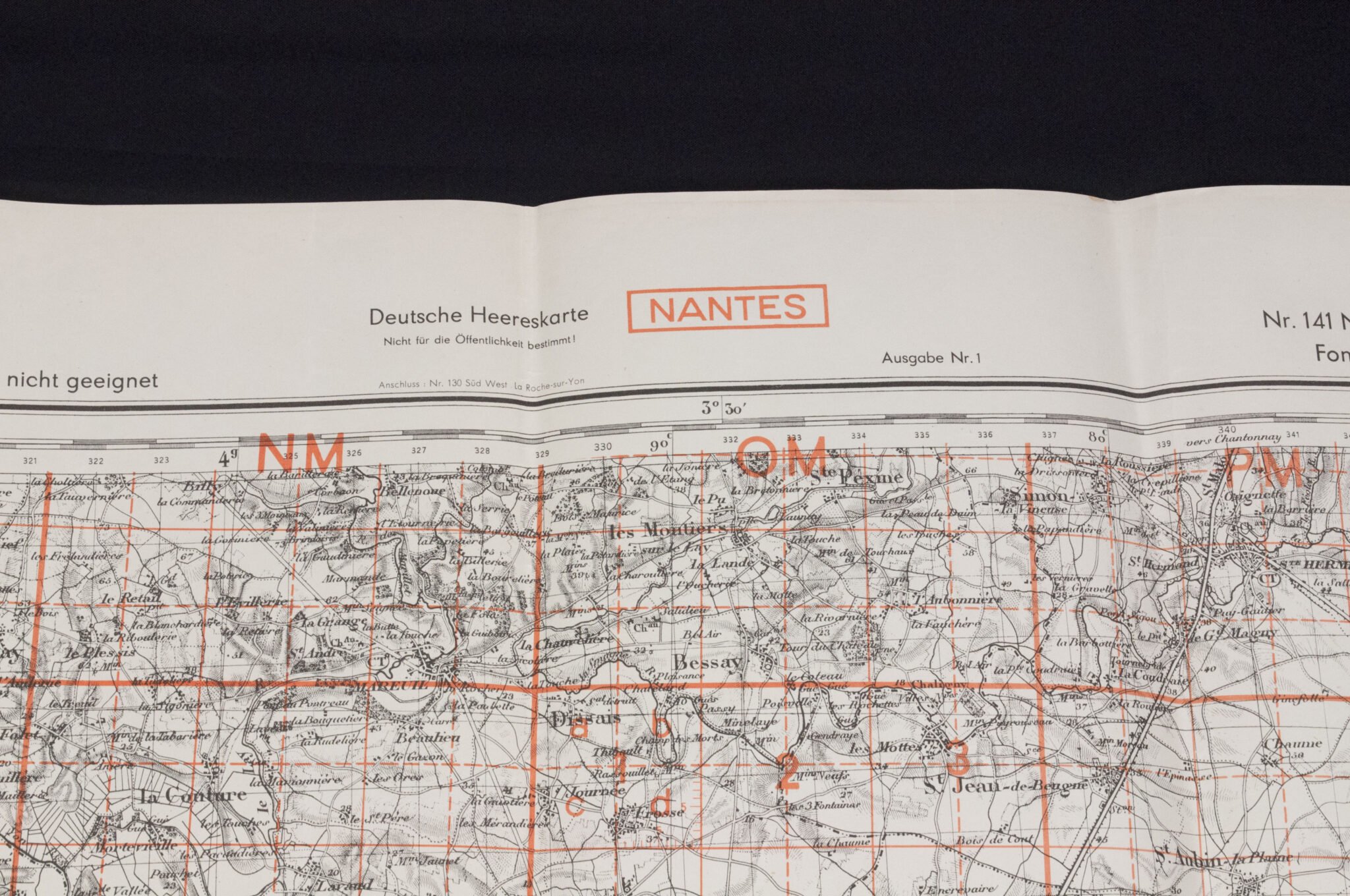 Named (!) Wooden map plotting board Panzer-Brigade 107 KDR. (Battle of Overloon and Market Garden) – RARE — image 99