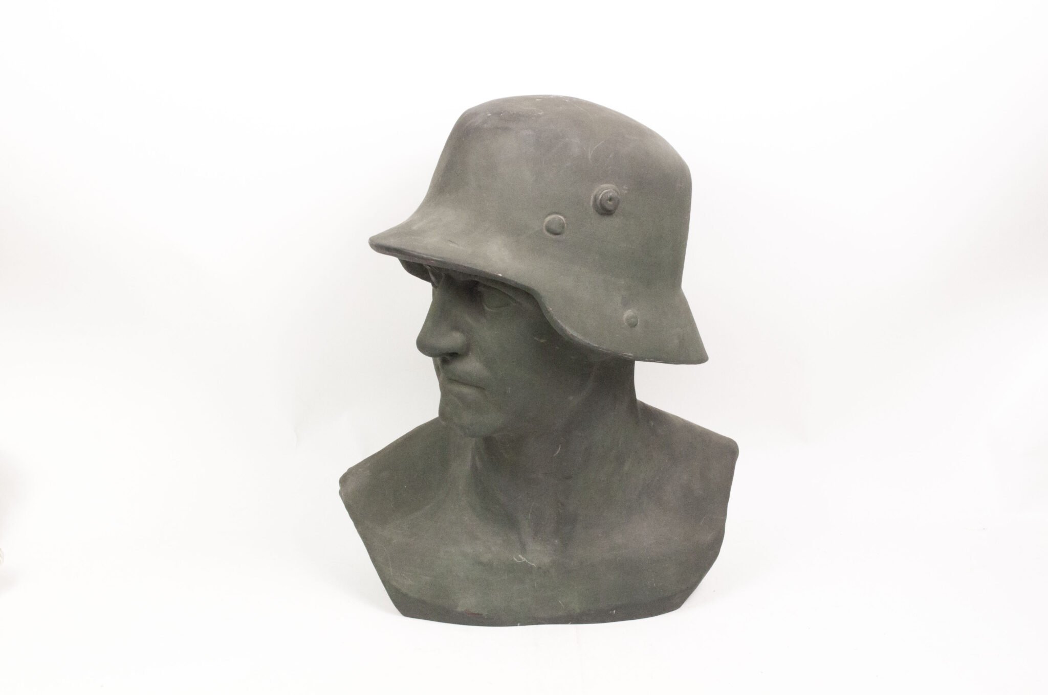German World War I frontsoldier bust (57 cm high) — image 2