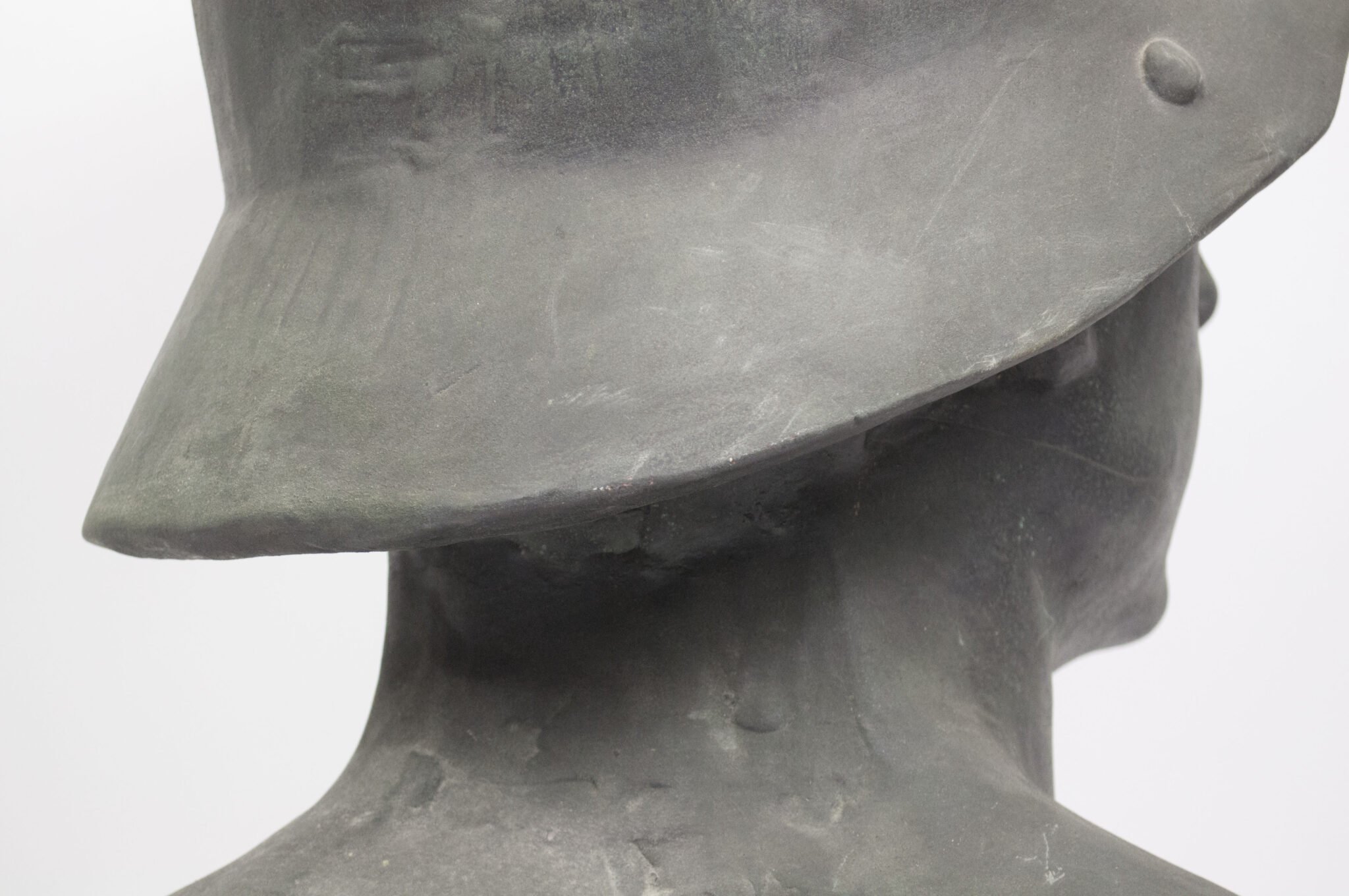 German World War I frontsoldier bust (57 cm high) — image 42