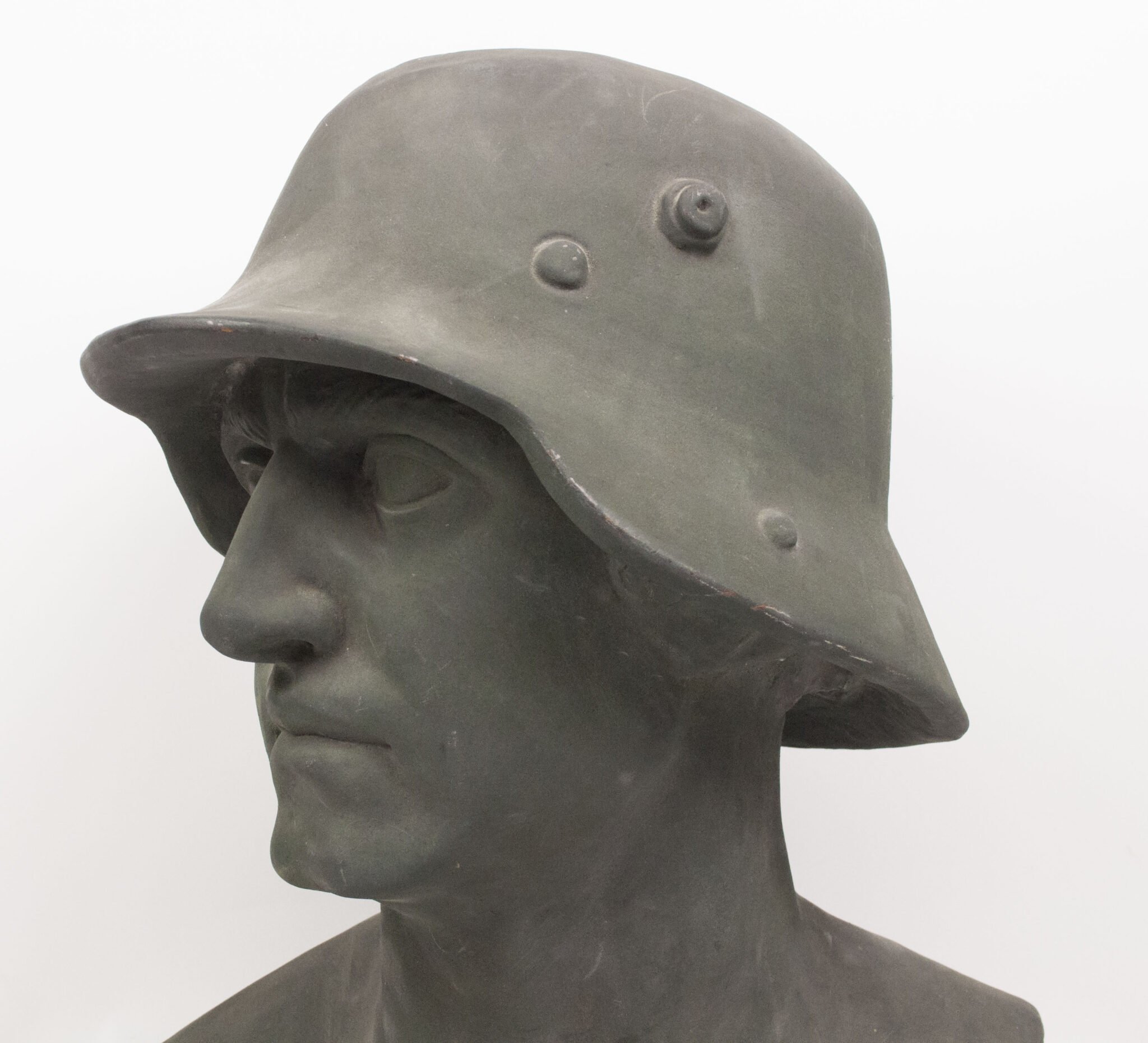 German World War I frontsoldier bust (57 cm high) — image 5