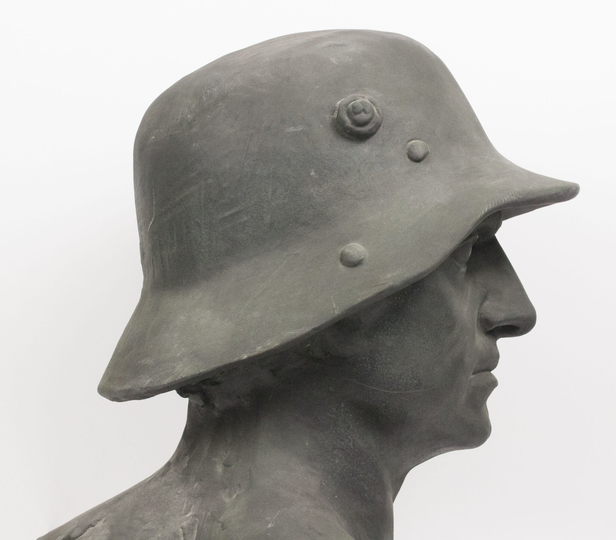 German World War I frontsoldier bust (57 cm high) — image 58