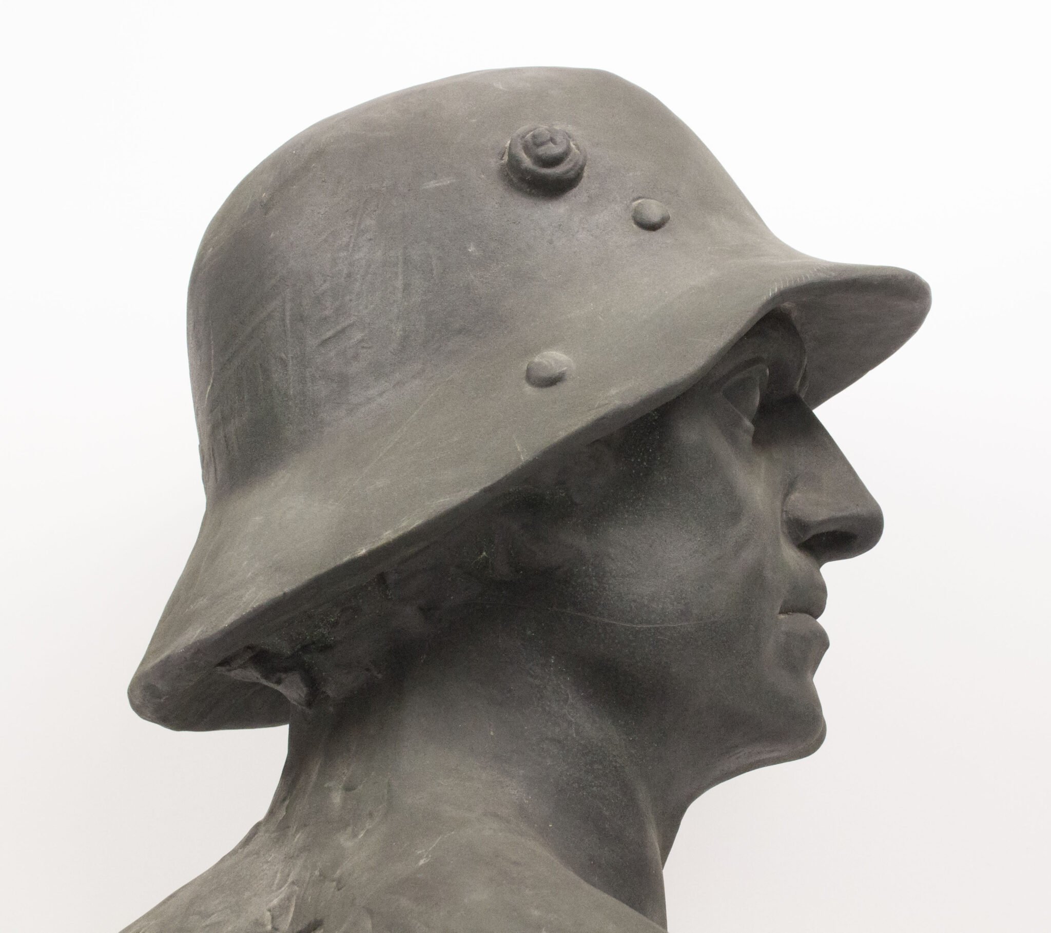 German World War I frontsoldier bust (57 cm high) — image 62