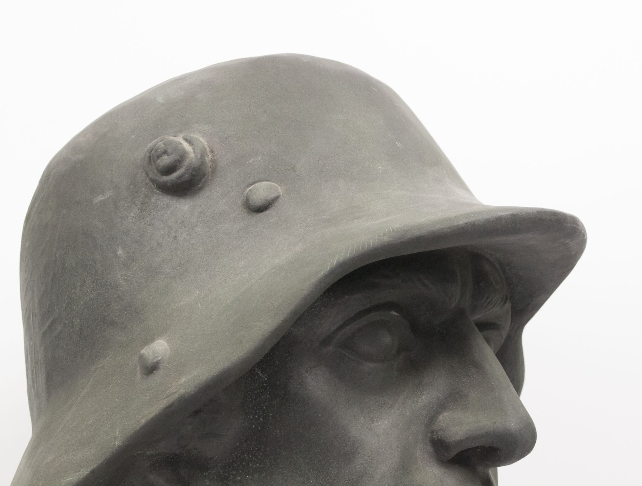 German World War I frontsoldier bust (57 cm high) — image 65