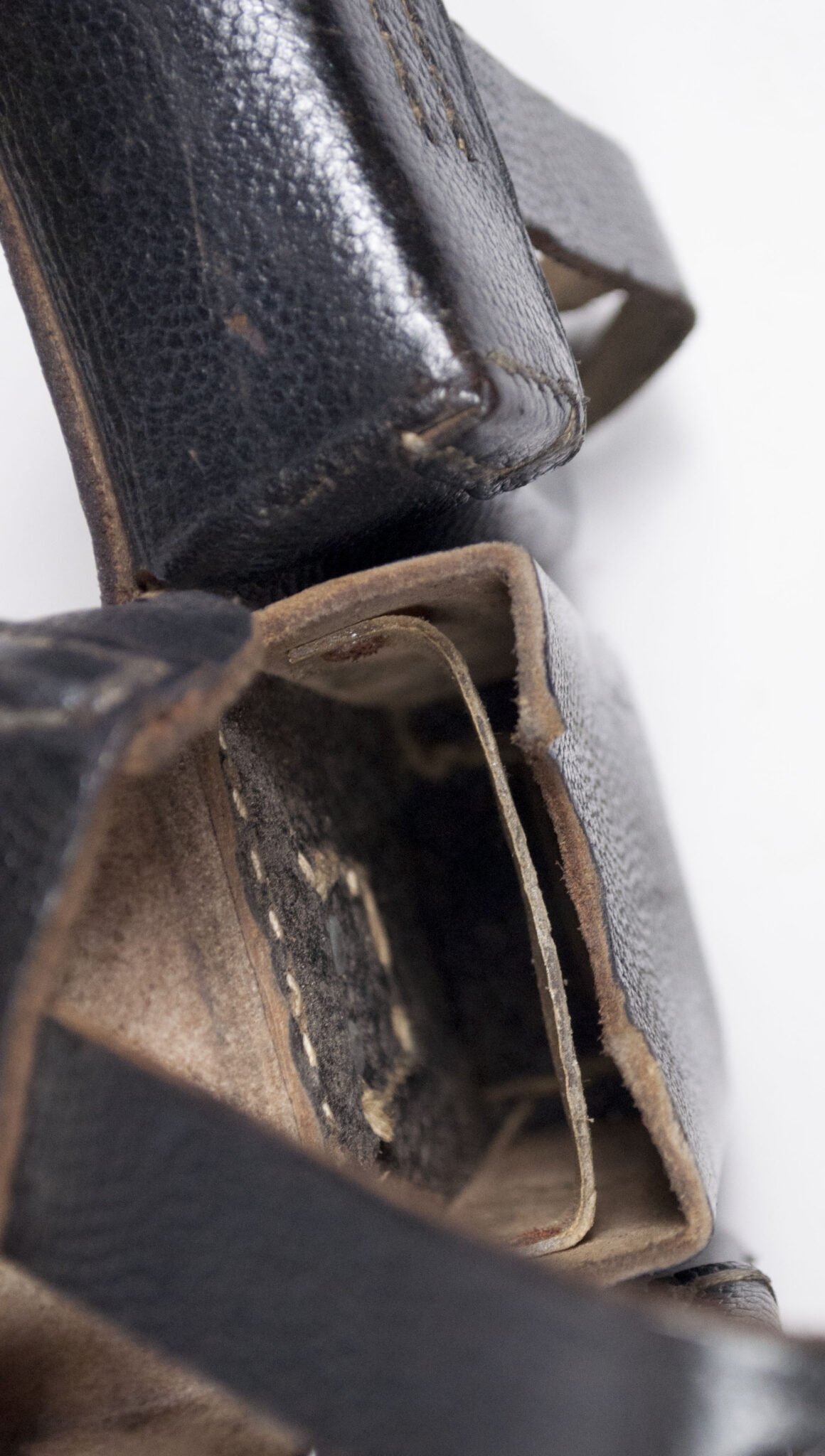 K98 Pouch (marked RBNr. 0/0675/0122) — image 21