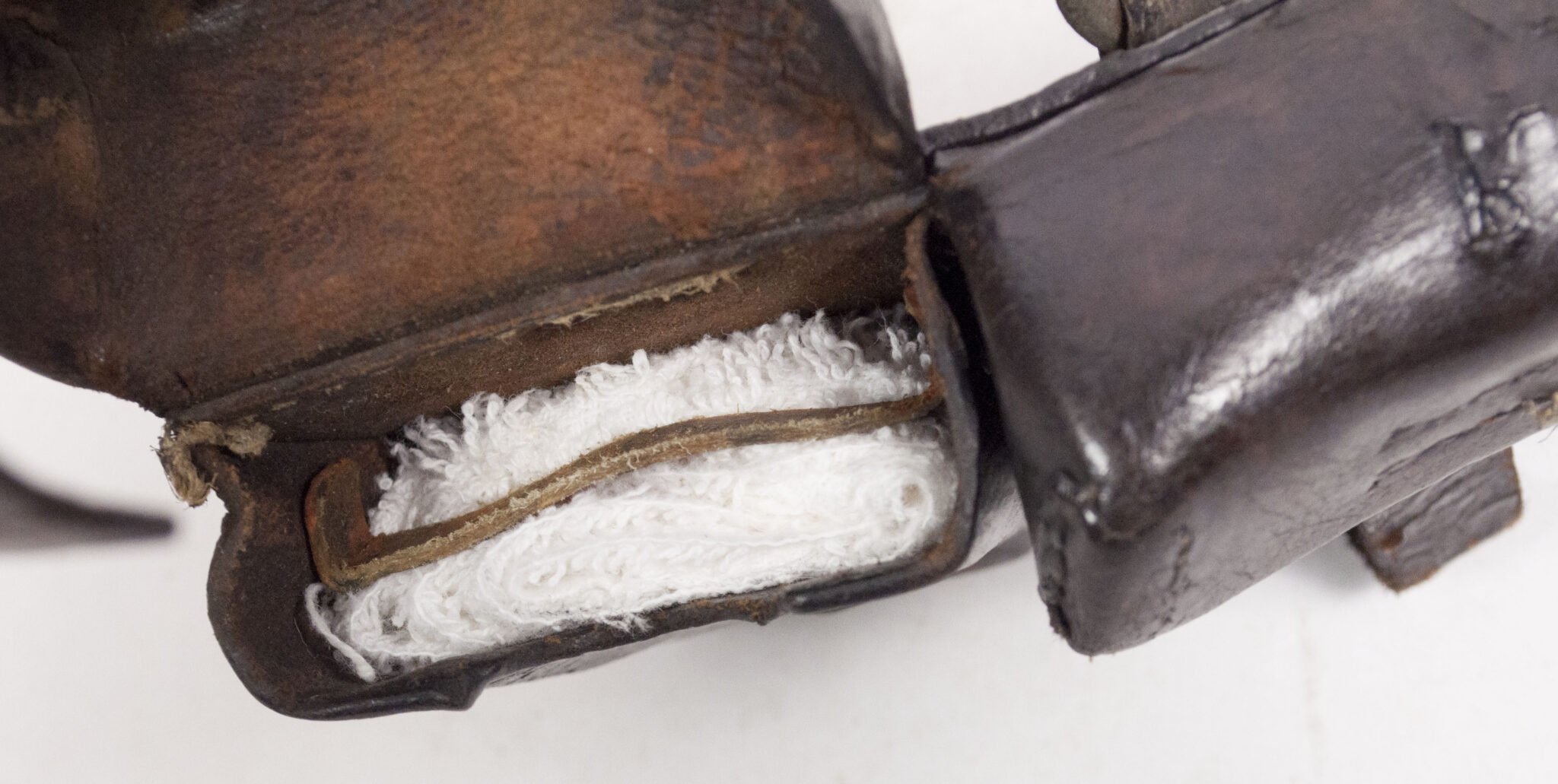 K98 pouch (marked RR15 1920 and […] Berlin) — image 24