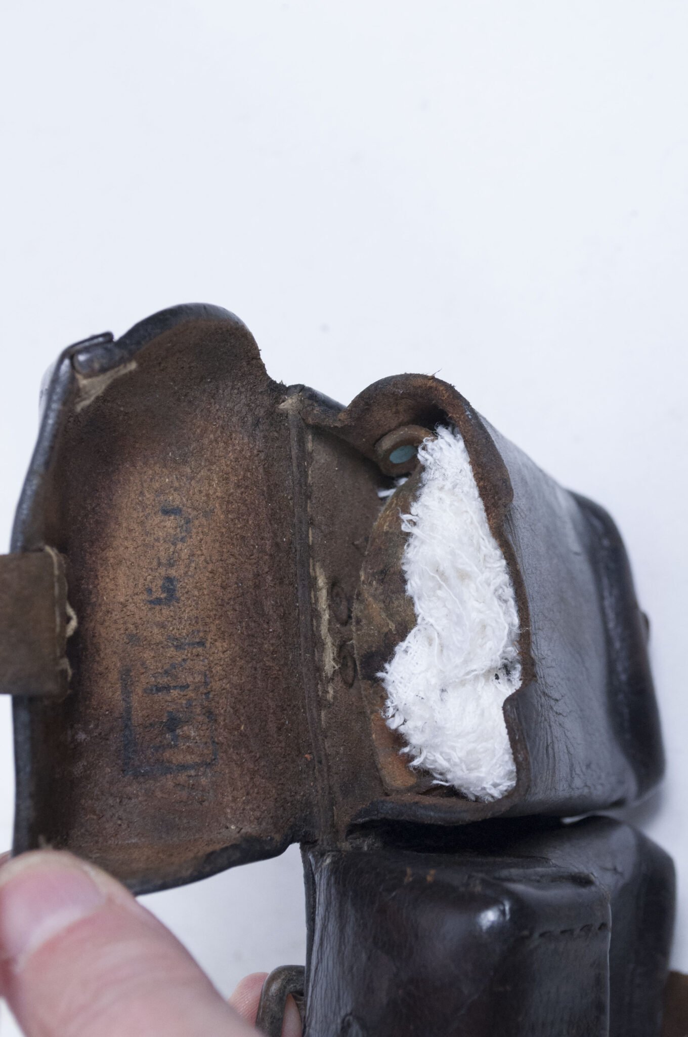 K98 pouch (marked RR15 1920 and […] Berlin) — image 26