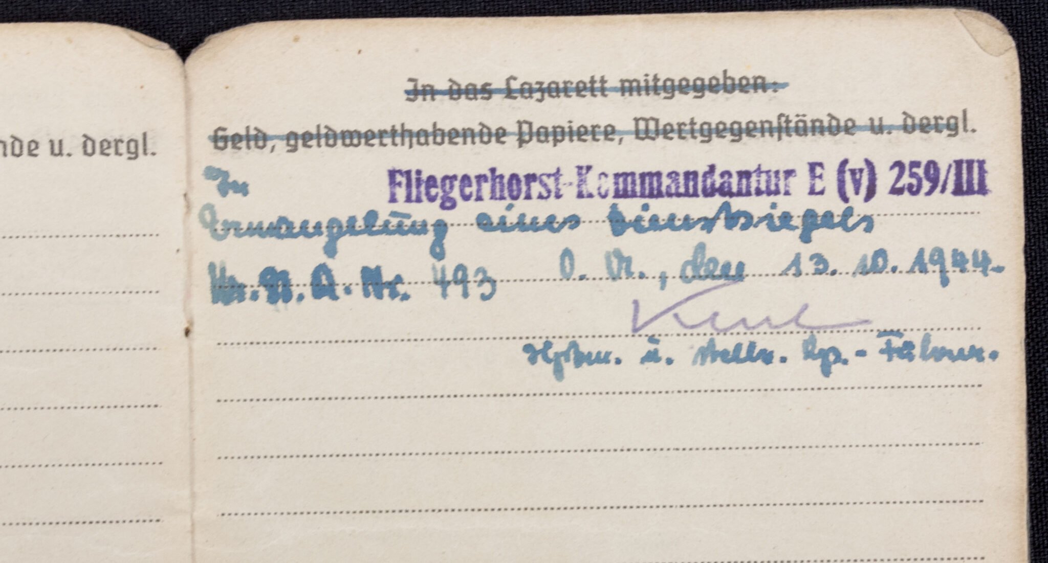 Soldbuch Flieger Fliegerhorstkompanie 13/VI mit Eintragung Ostmedaille , Kraftfahrbewährungsabzeichen in Silber — image 14