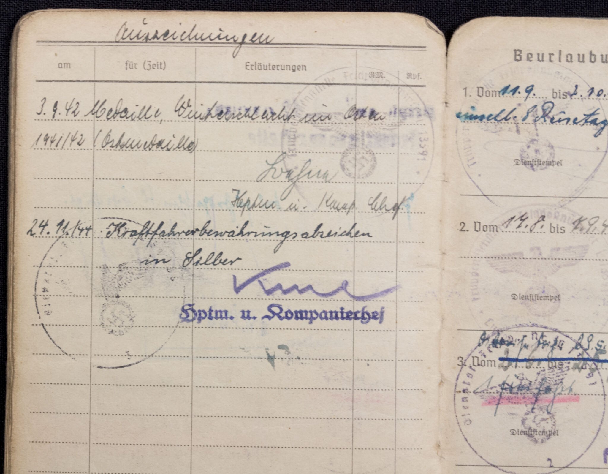 Soldbuch Flieger Fliegerhorstkompanie 13/VI mit Eintragung Ostmedaille , Kraftfahrbewährungsabzeichen in Silber — image 19