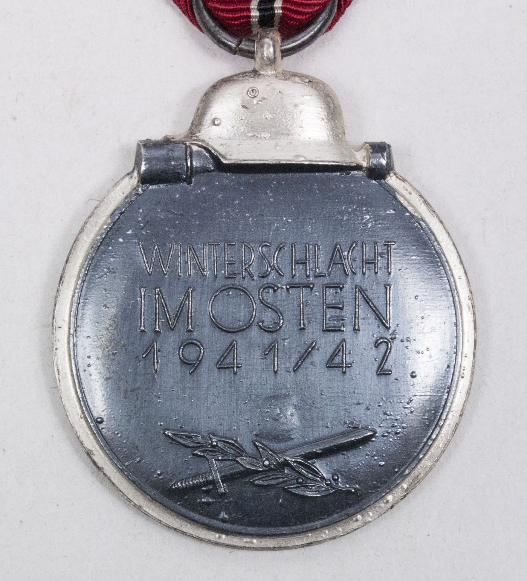 Ostmedaille / Winterschlacht im Osten medaille mm '65' (Klein und Quenzer) MINT CONDITION! — image 6