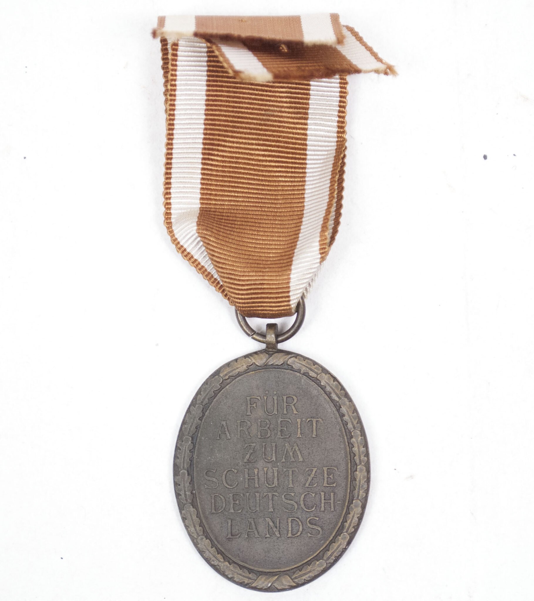 Westwall medal / Schutzwal medal — image 2