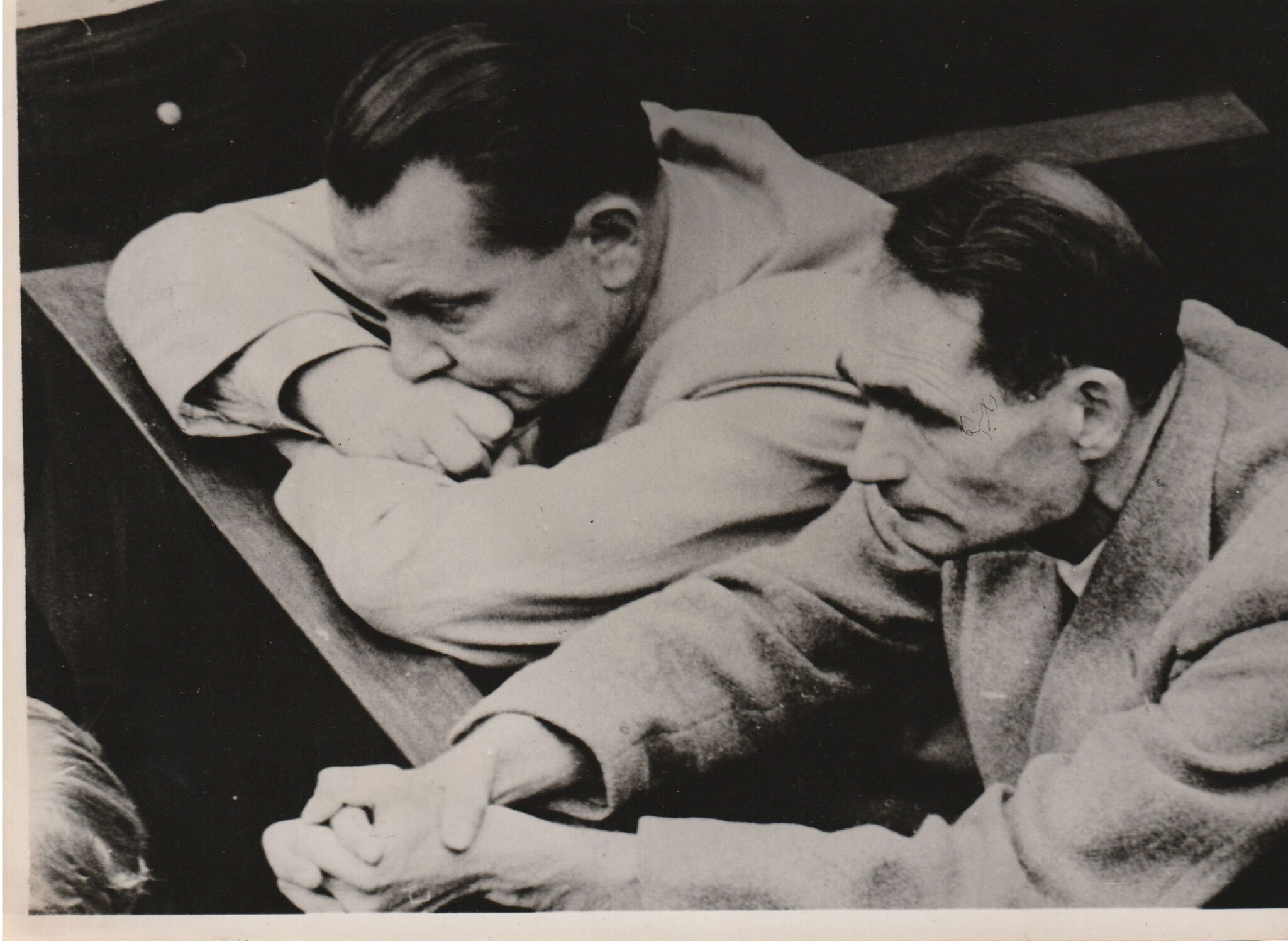 (Pressphoto) Nuremberg Trials – Hermann Goering + Rudolf Hess (2) — image 3