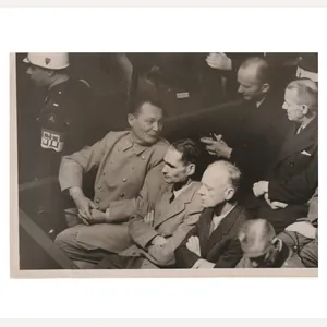(Pressphoto) Nuremberg Trials – Hermann Goering + Rudolf Hess (4)