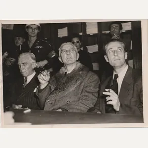 (Pressphoto) Nuremberg Trials – von Papen + Schacht