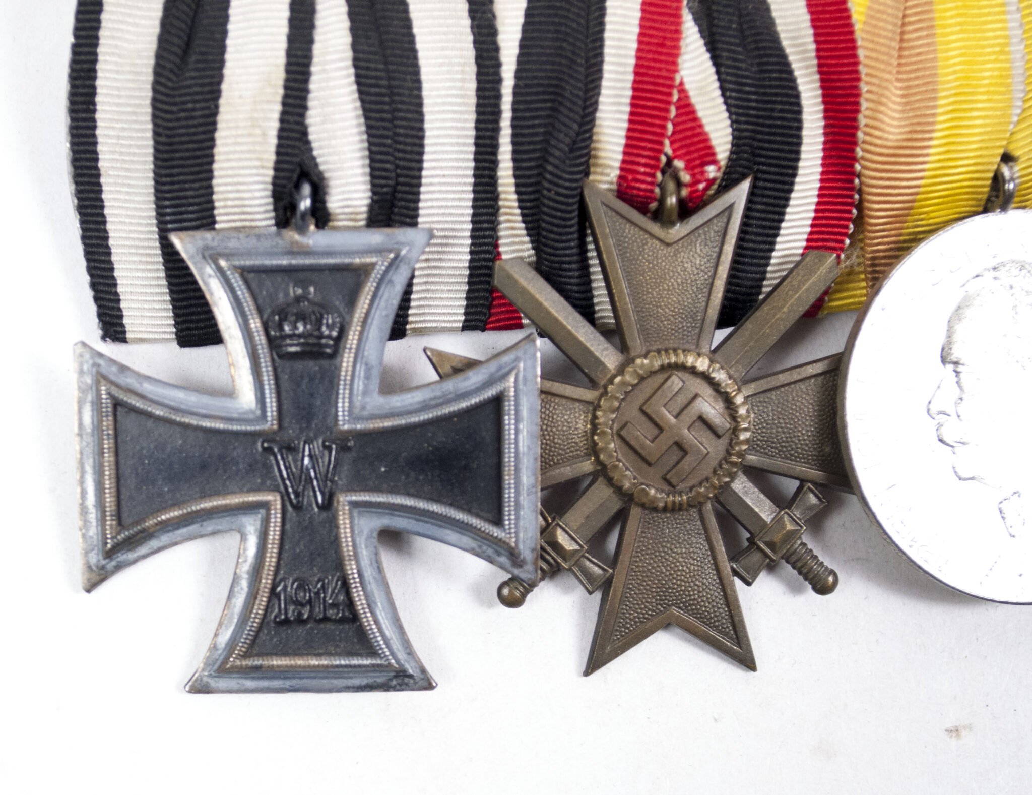 German WWII Medalbar with Ek2, KVK, Baden Verdienstmedaille + FEK — image 4
