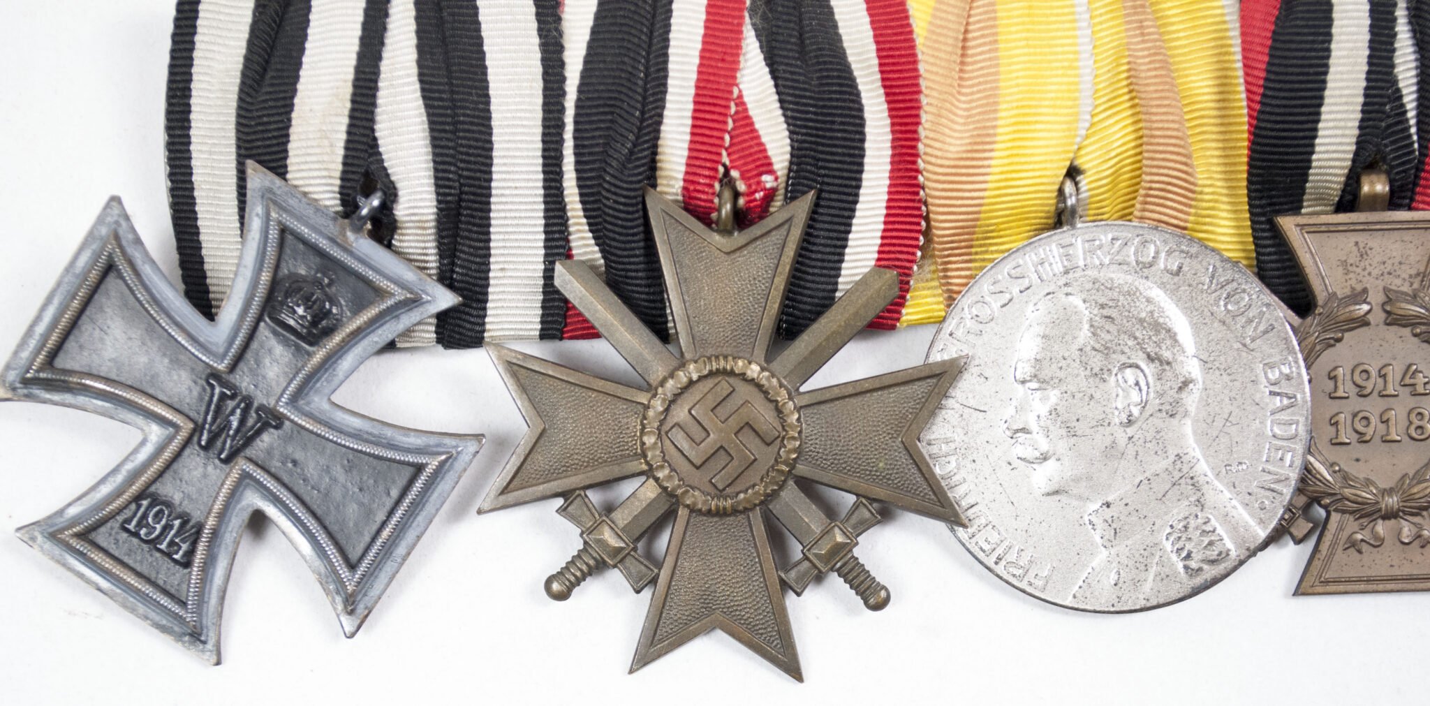 German WWII Medalbar with Ek2, KVK, Baden Verdienstmedaille + FEK — image 6