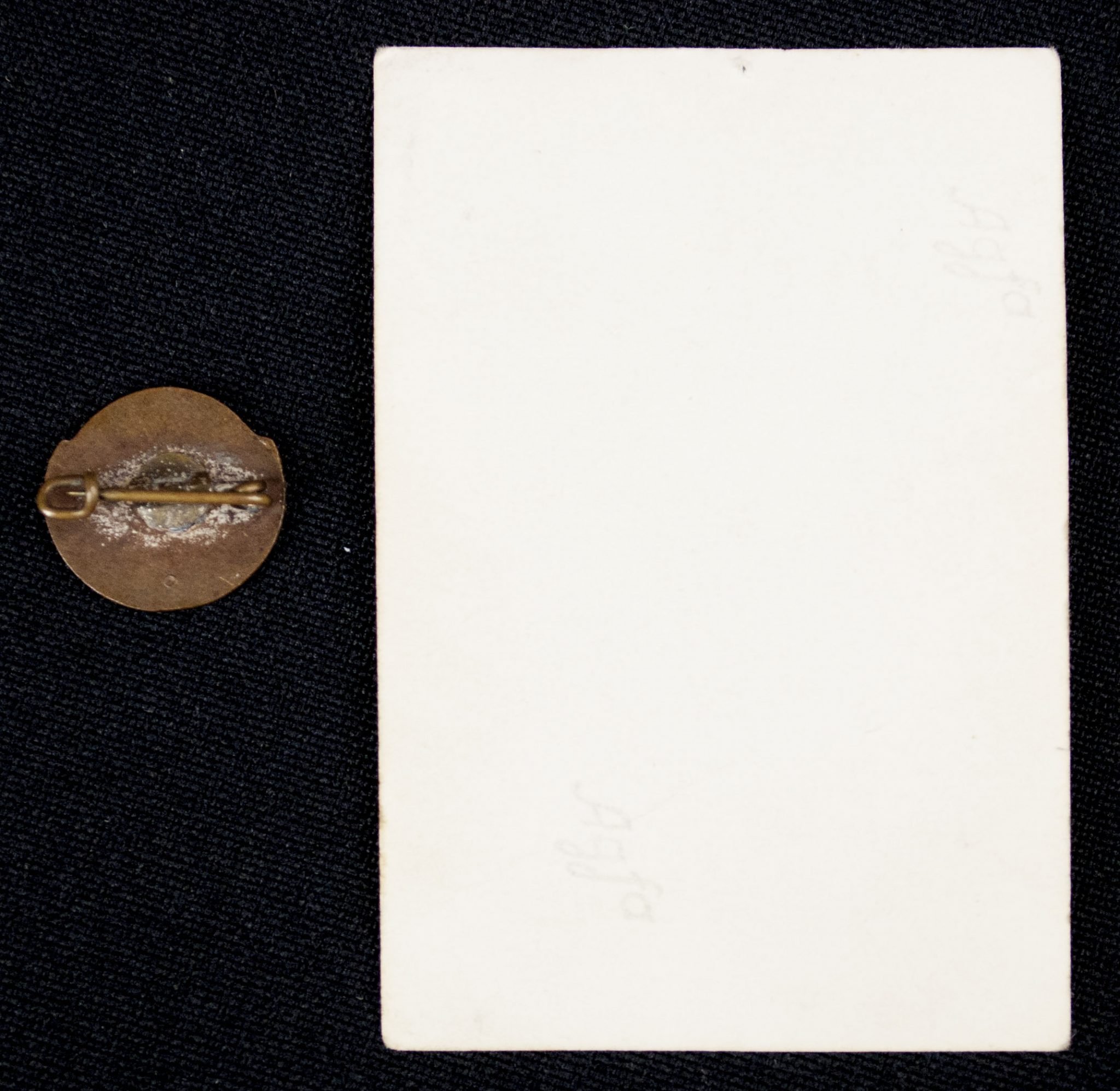 Reichsbund der Kriegsbeschädigten und Kriegsteilnehmer badge + photo in wear — image 5