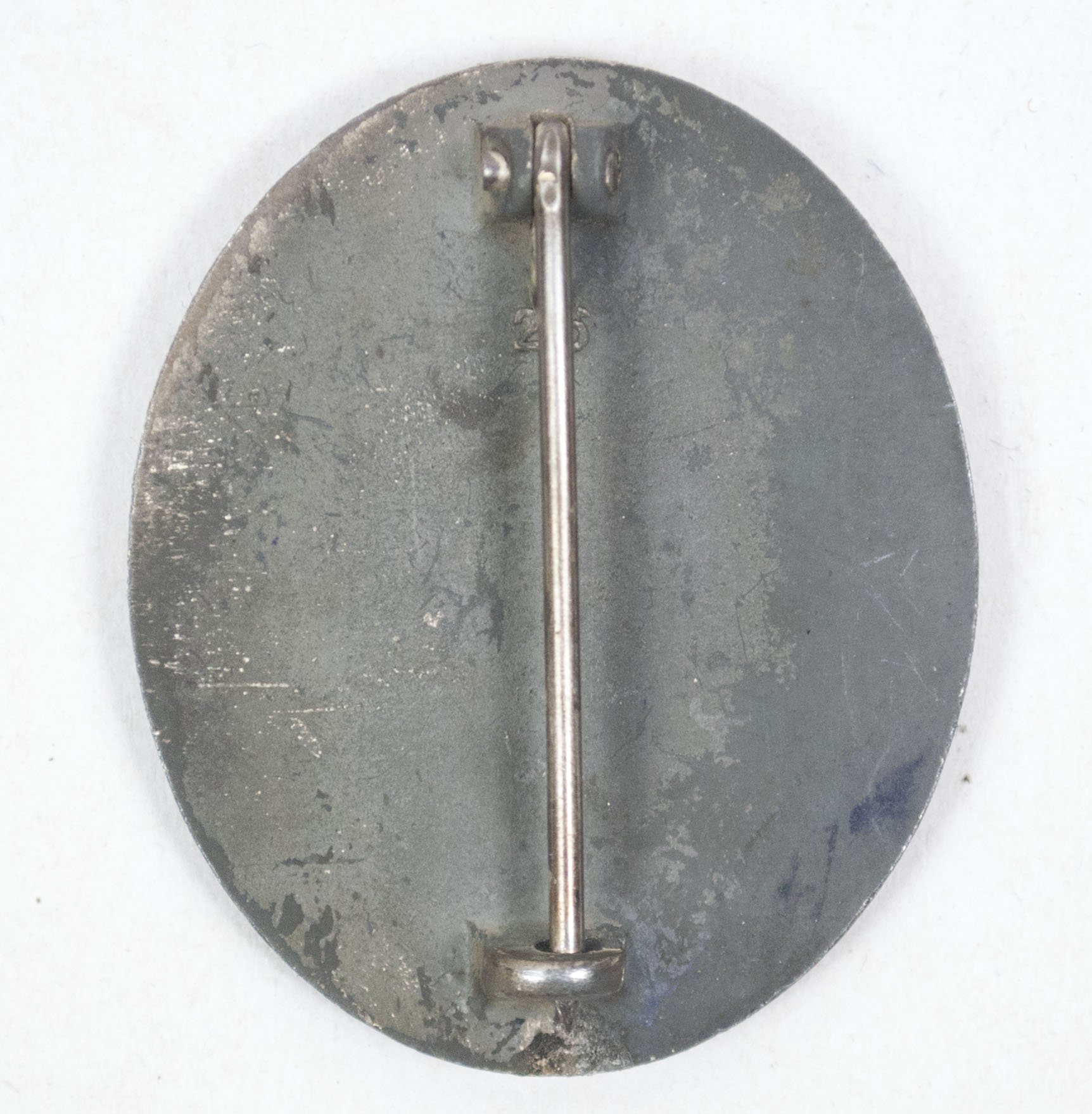 Verwundetenabzeichen in silber / Woundbadge in silver '26' (Maker B.H. Mayer) — image 2