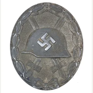 Verwundetenabzeichen in silber / Woundbadge in silver '26' (Maker B.H. …