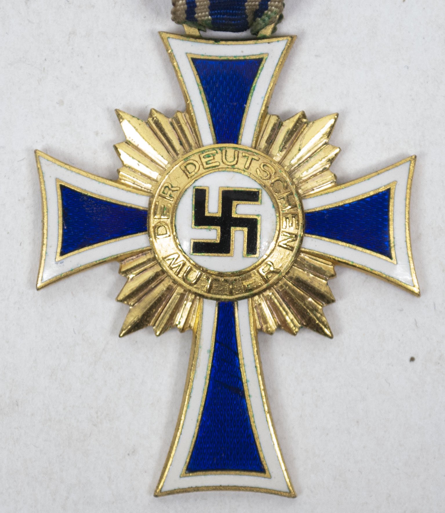 Mutterkreuz in Gold / Motherscross in Gold ( Maker C.F. Zimmermann Pforzheim) — image 9