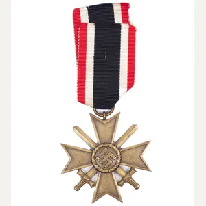 Kriegsverdienstkreuz mit Schwerter / War Merit Cross with swords