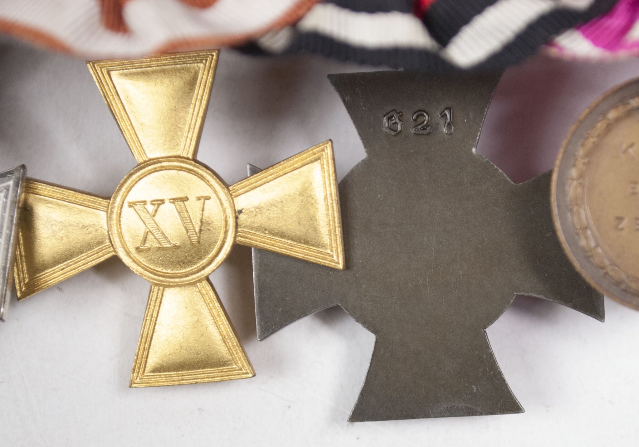 (Hessen) Medalbar with Kriegsehrenzeichen, Nichtkämpfer Ehrenkreuz, Dienstauszeichnung 25 Jahre, Treue Dienst 25 Jahre Kreuz — image 9