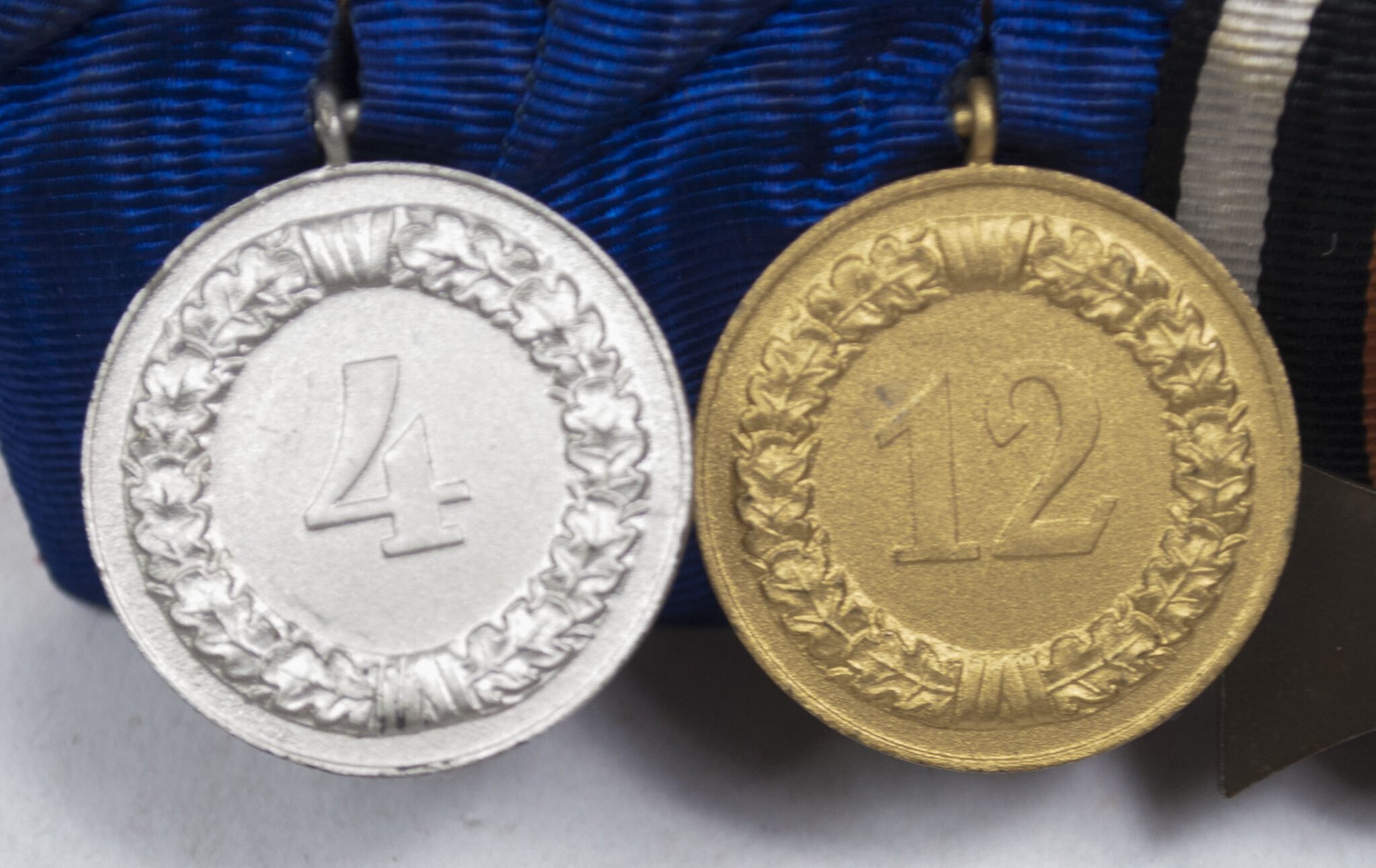 German WWII Medalbar with Nichtkämpferkreuz + Heer Dienstauszeichnung 12 + 4 Jahre — image 8