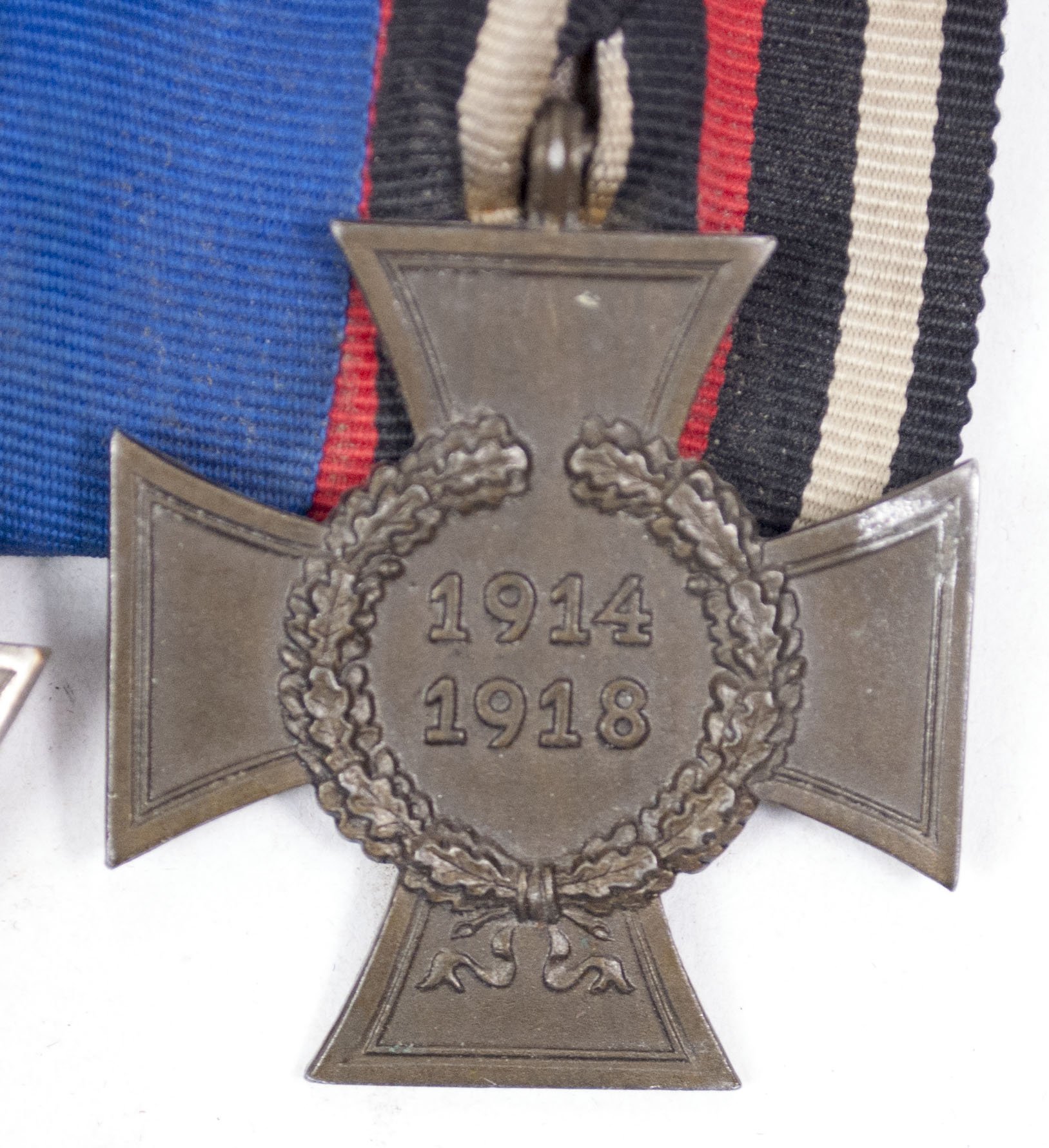 German WWII medalbar with Treue Dienst 25 Jahre + Nichtkämpfer Ehrenkreuz — image 4
