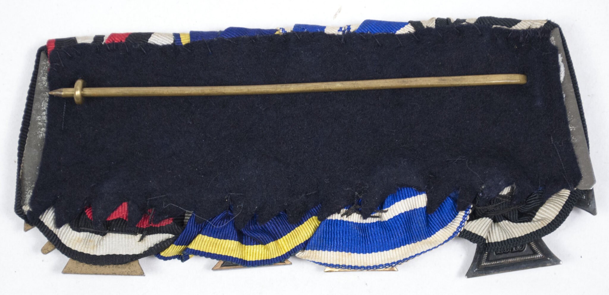 (Schaumburg-Lippe) Medalbar with WWI Ek2, Kreuz für Treue Dienst 1914-1918, Braunschweig KVK2, FEK + ribbonbar — image 2