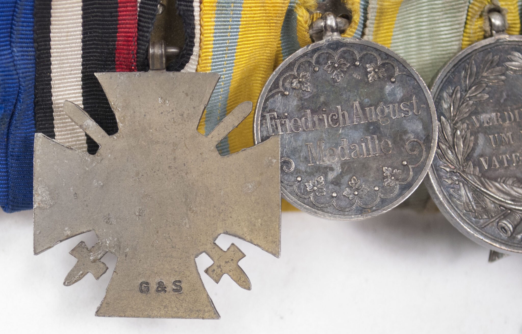 (Sachsen) WWII Medalbar with WWI Ek2, Sachsen silberne St. Heinrich medaille, FA Kreuz, FEK, Polizei Dienstauszeichnung 25 Jahre — image 11