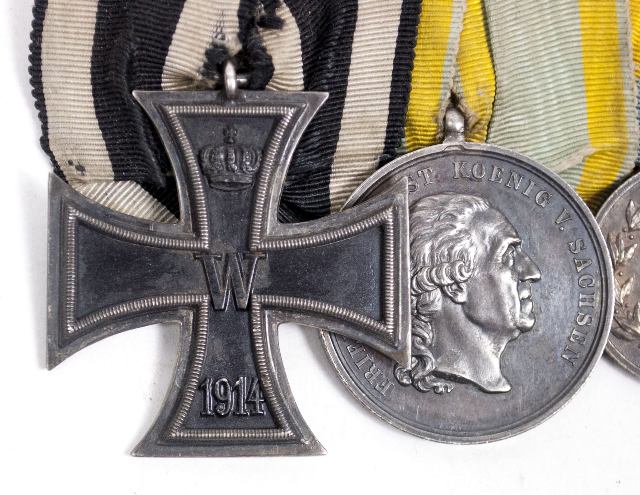 (Sachsen) WWII Medalbar with WWI Ek2, Sachsen silberne St. Heinrich medaille, FA Kreuz, FEK, Polizei Dienstauszeichnung 25 Jahre — image 3