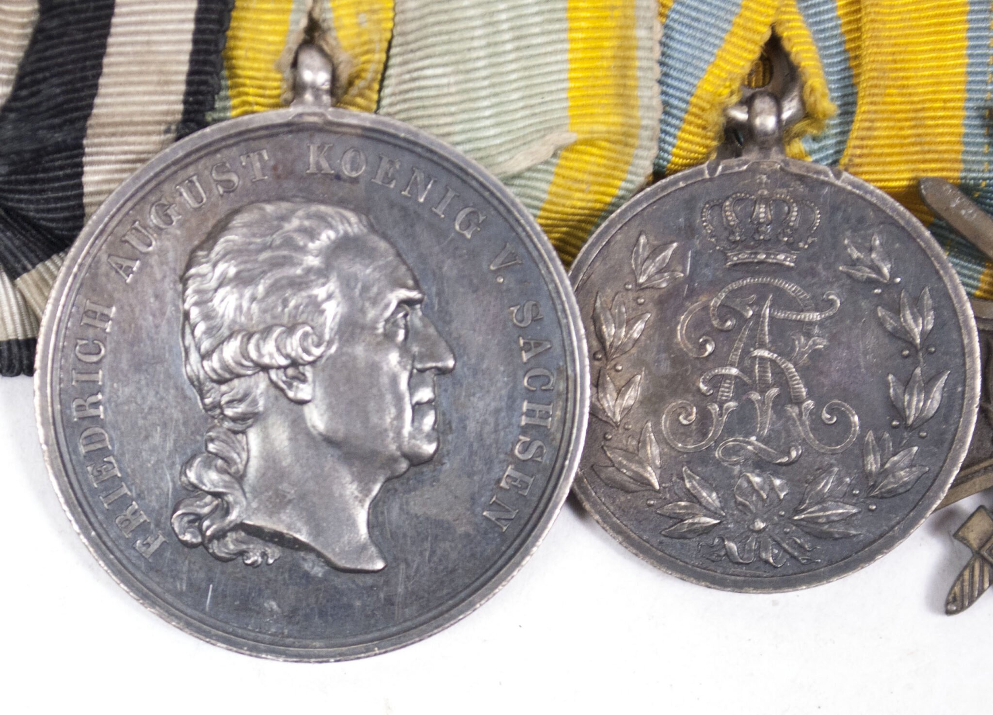(Sachsen) WWII Medalbar with WWI Ek2, Sachsen silberne St. Heinrich medaille, FA Kreuz, FEK, Polizei Dienstauszeichnung 25 Jahre — image 4