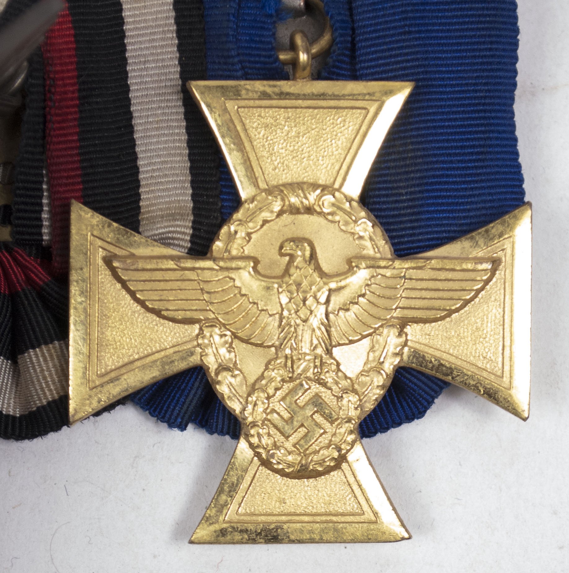 (Sachsen) WWII Medalbar with WWI Ek2, Sachsen silberne St. Heinrich medaille, FA Kreuz, FEK, Polizei Dienstauszeichnung 25 Jahre — image 7