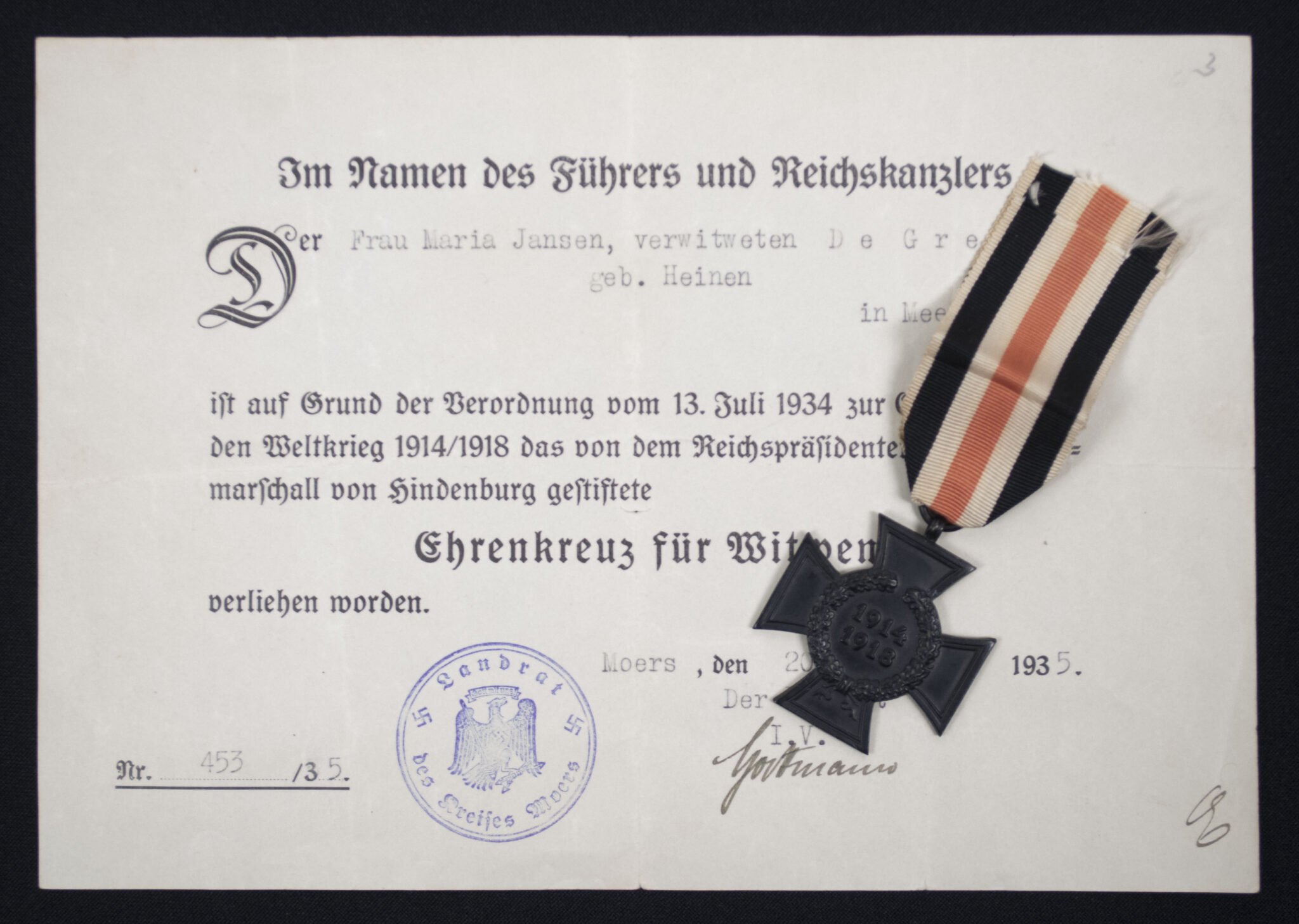 Ehrenkreuz für die hinterbliebenen Witwen und Eltern gefallener Kriegsteilnehmer (Maker 'WS') + citation — image 2