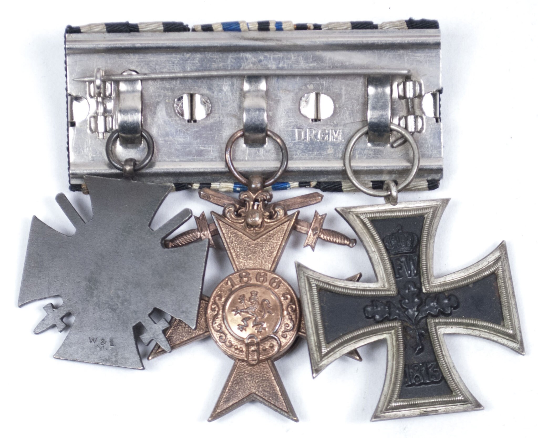 WWI Bavarian Medalbar with Iron Cross + Militärverdienstkreuz mit Schwerter + Frontkämpfer Ehrenkreuz — image 2
