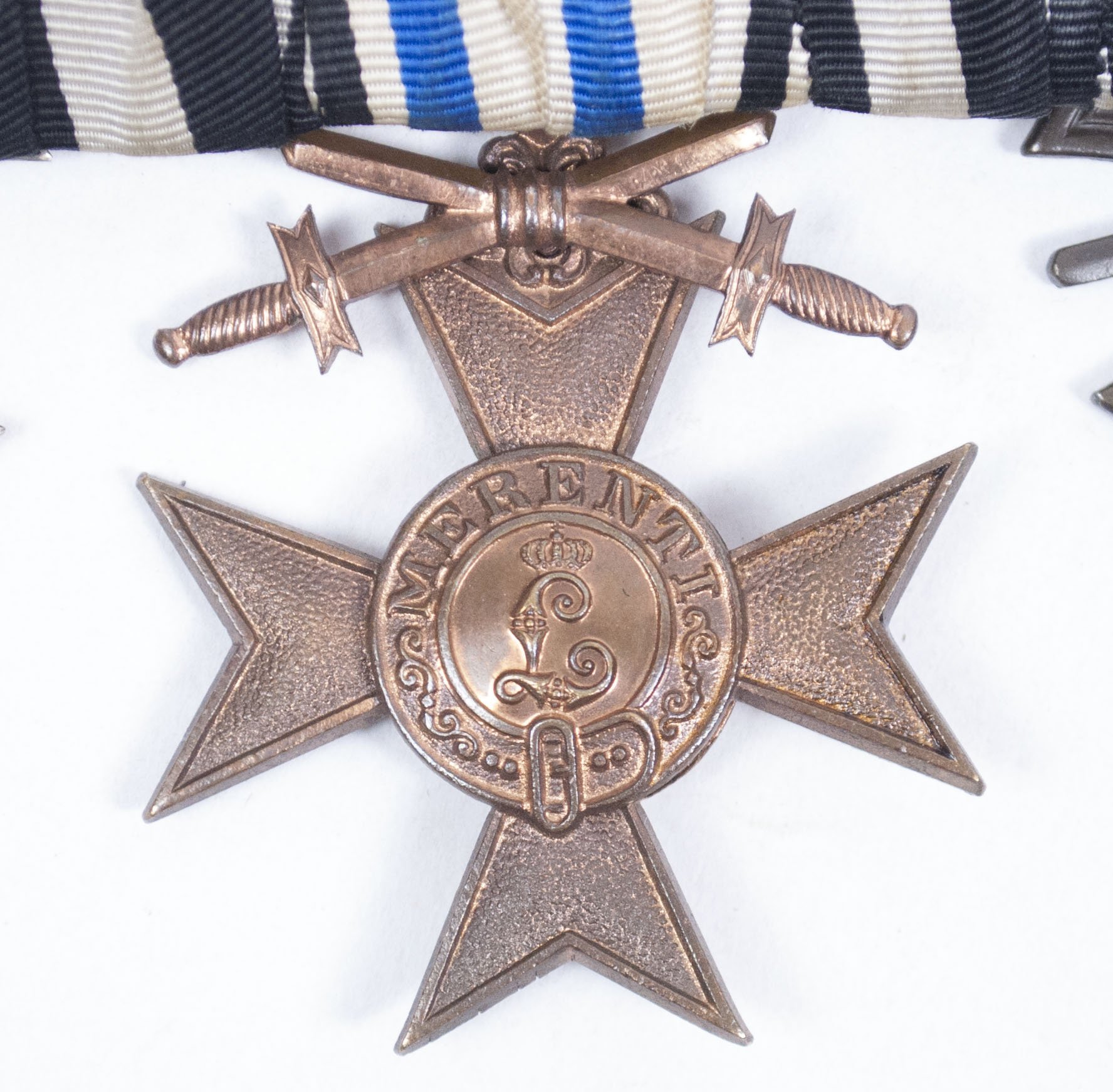 WWI Bavarian Medalbar with Iron Cross + Militärverdienstkreuz mit Schwerter + Frontkämpfer Ehrenkreuz — image 5