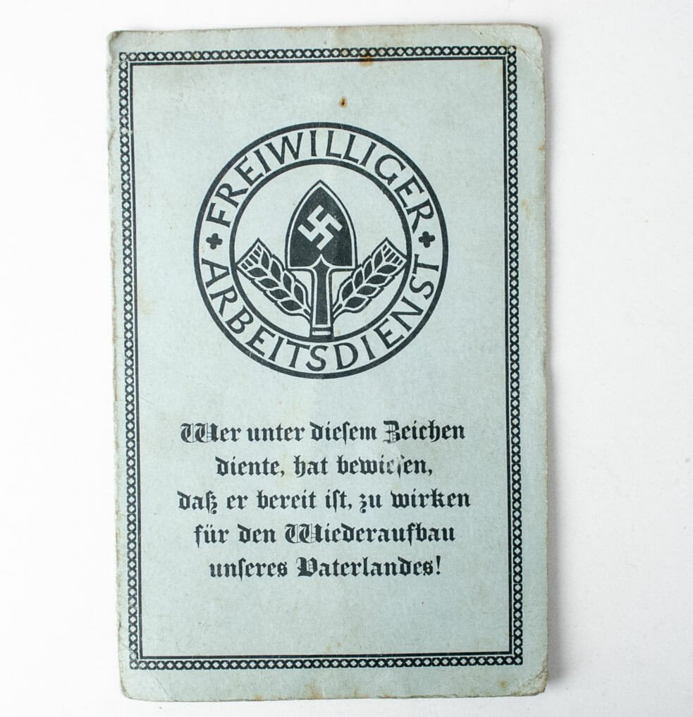 RAD/FAD Freiwilliger Arbeidsdienst group with passphoto and Arbeitsbuch — image 3