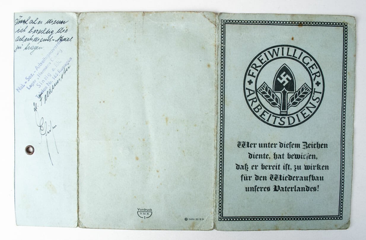 RAD/FAD Freiwilliger Arbeidsdienst group with passphoto and Arbeitsbuch — image 5