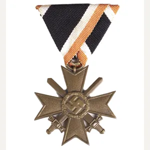 Kriegsverdienstkreuz mit Schwerter (KVK) 'Dreiecksband' / War Merit Cross (Austrian …