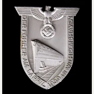 Der Führer am 1 April 1939 in Wilhelmshafen abzeichen