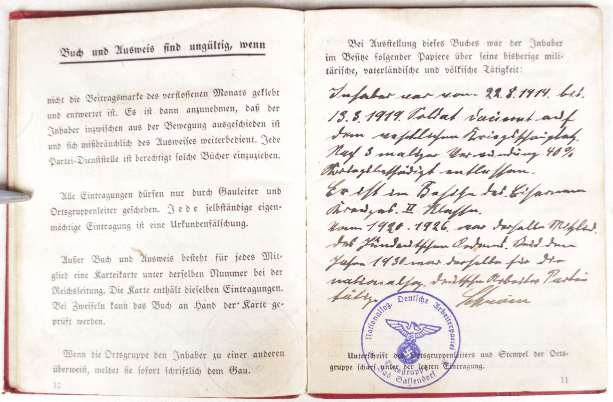 NSDAP Mitgliedsbuch (Memberbooklet) With early style eagle (1934) — image 4