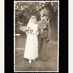 Deutsche Kreuz in Gold (DKIG) / German Cross in gold …