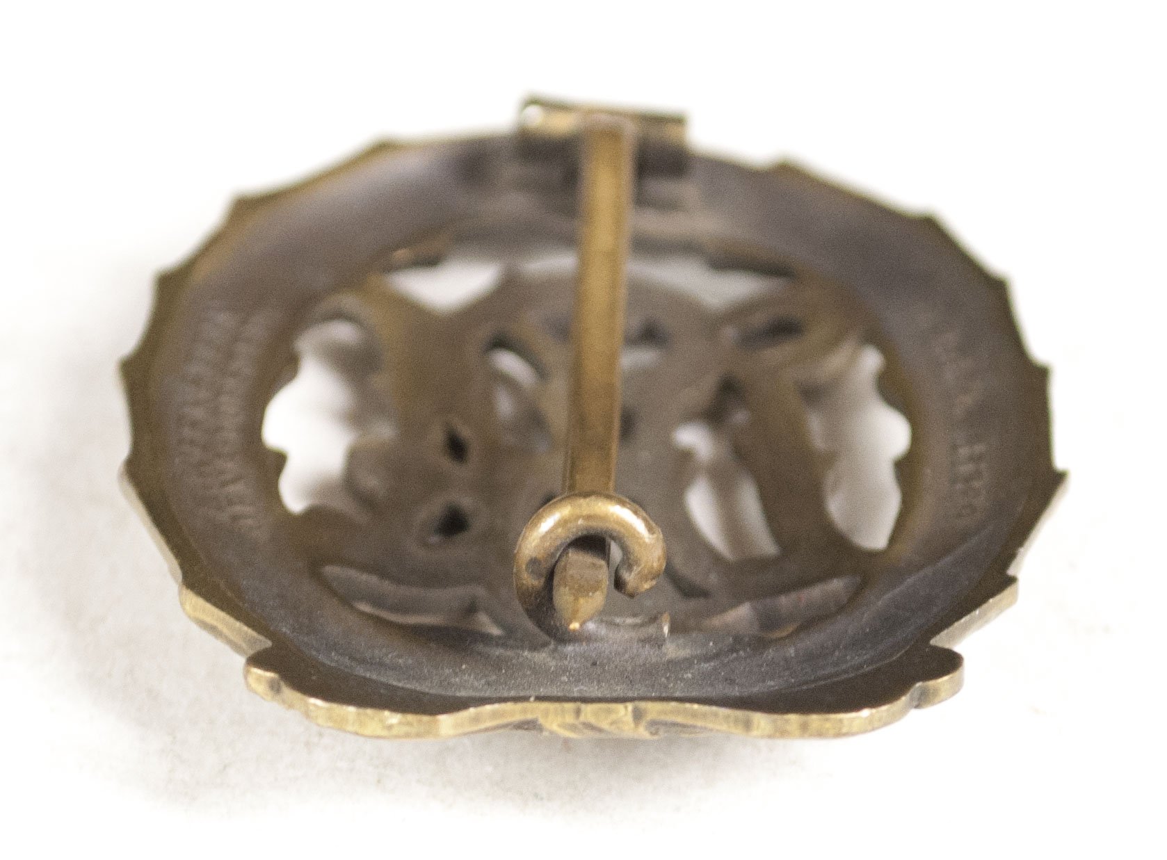 DRA sportabzeichen (Deutscher Reichsausschuss für Leibesübungen) in Bronze — image 3