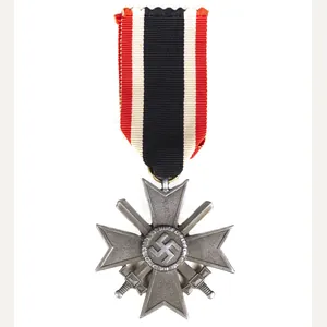 Kriegsverdienstkreuz (KVK) mit Schwerter / War Merit Cross with swords …