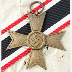 Kriegsverdienstkreuz ohne Schwerter (KVK) War Merit Cross without Swords maker …
