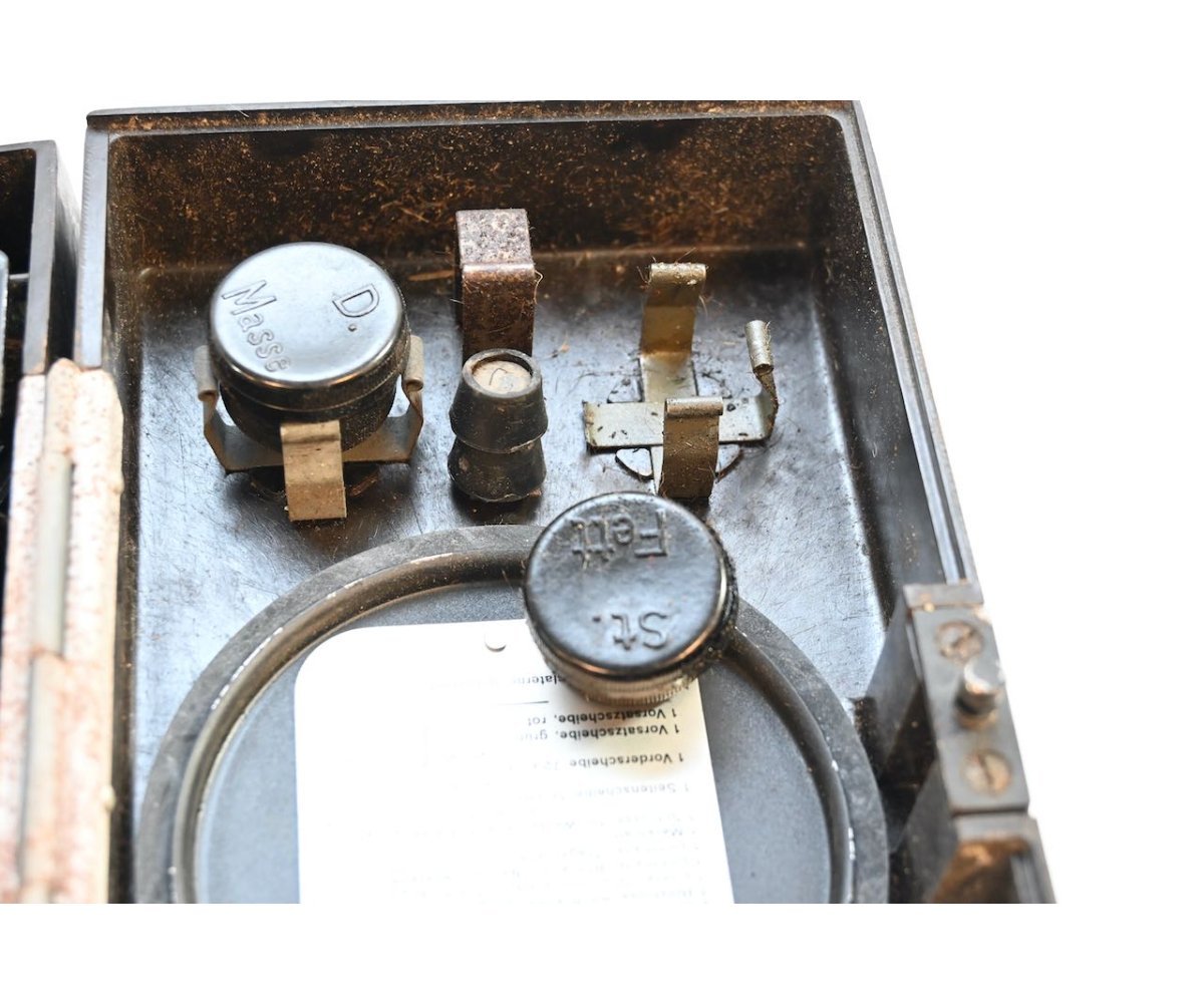 Wehrmacht Bakelite Lantern Spare Parts Box — image 11