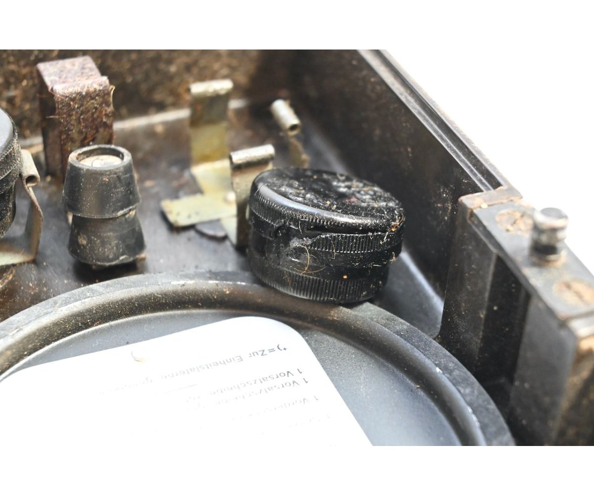 Wehrmacht Bakelite Lantern Spare Parts Box — image 12