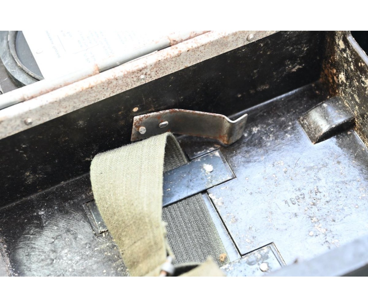 Wehrmacht Bakelite Lantern Spare Parts Box — image 14