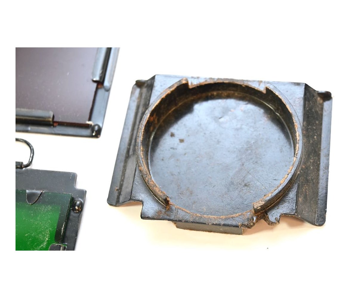 Wehrmacht Bakelite Lantern Spare Parts Box — image 4