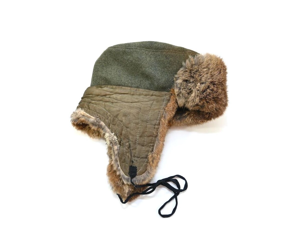 Wehrmacht Winter Pelzmütze — image 11